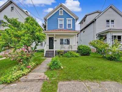 521 Florin St
