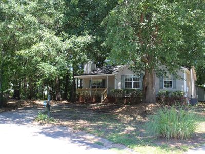 14 Holliston Ct
