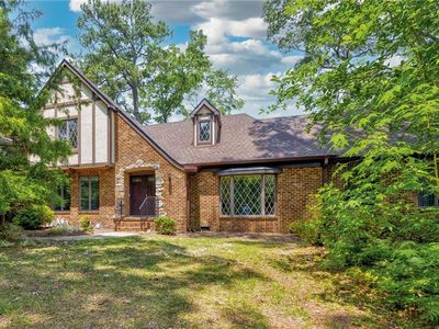 9 Hill Way