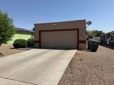 2266 E Sunland Vis