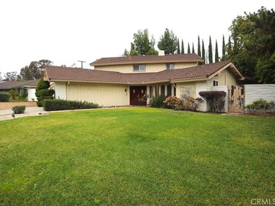 2255 El Rancho Vis