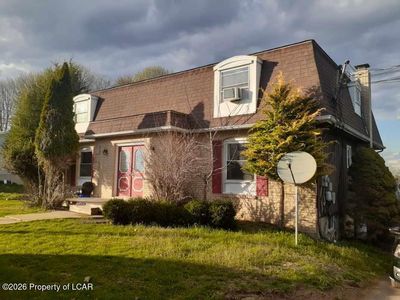 11 Pine Dr