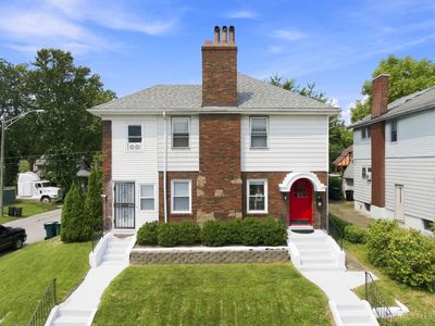 1802 Lawn Ave