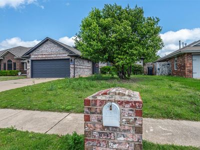 13104 Maple Leaf Dr