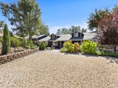 27100 Oakflat Dr