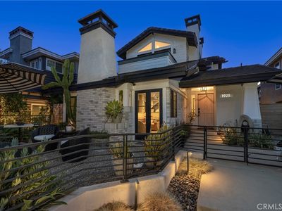 1925 Lake St