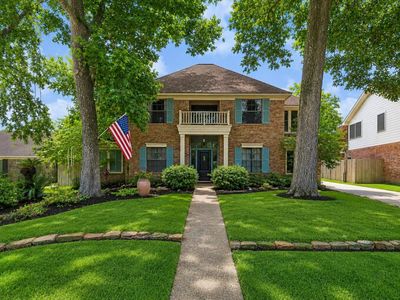 3914 Hill Springs Dr