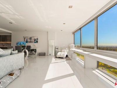 2222 Avenue Of The Stars Unit 1203