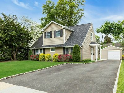 Property at 20 Robert Road, Glen Cove, NY