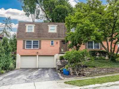 850 Van Dyke Ave #2