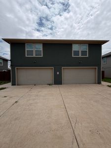 404 N Zenith Ave
