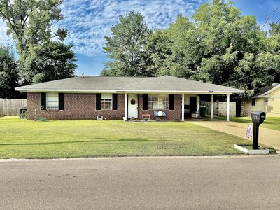 3749 Fair Oaks Dr