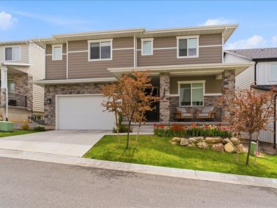 1306 E Talbot Dr