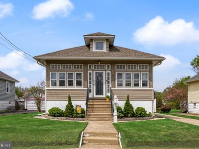 61 W Gradwell Ave