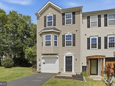 181 Dunrobin Dr