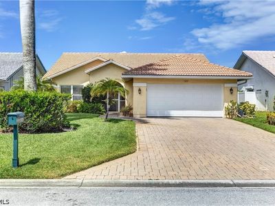 372 Fox Den Cir