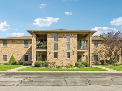 982 Elm Dr