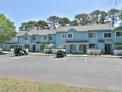33 Shadow Moss Pl. #33