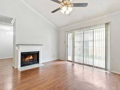 5300 Keller Springs Rd APT 2093