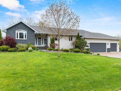 461 N 17th Dr