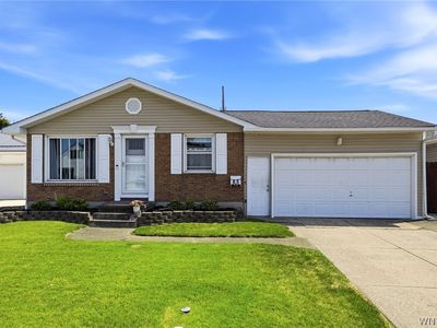 85 Lemoine Ave