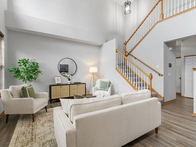 713 Cobblestone Way