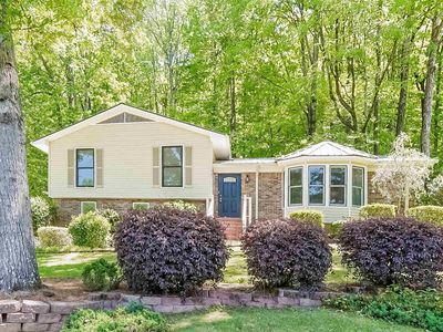 1330 Hillwood Dr