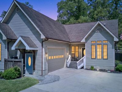 18 Fallon Dr