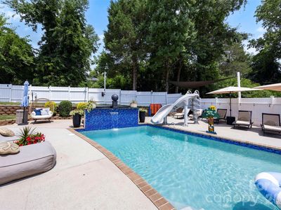 200 Brooks Dr