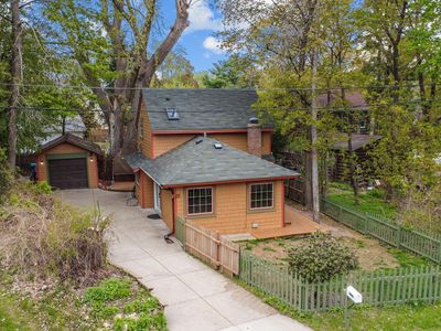 4211 Glen Oaks Ave