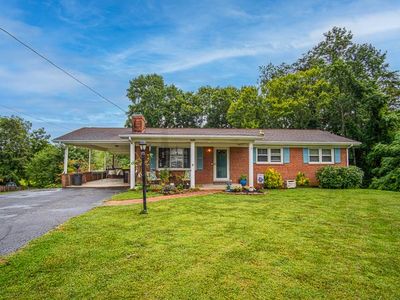 16319 Mary St
