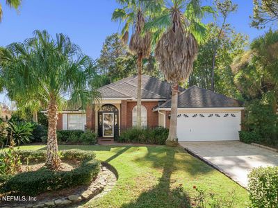 1048 WHIRLAWAY Circle S