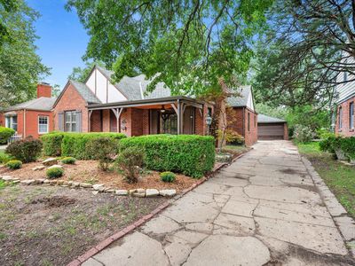 121 N Parkwood Ln