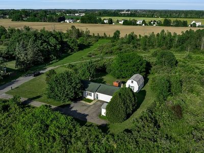 Property at 5821 Fairview Dr, Sanborn, NY
