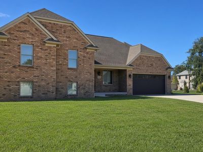 16080 Royal Park Dr S