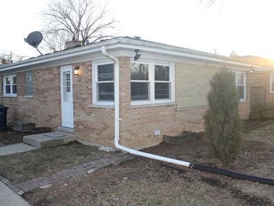Property at 831 E South Broadway Ave, Lombard, IL