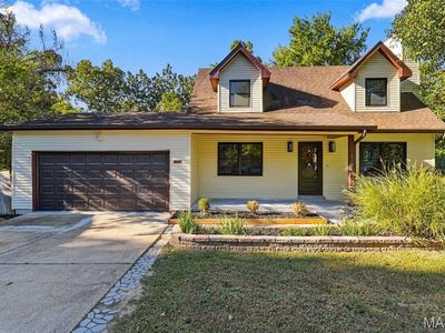 1704 Lewis Ln