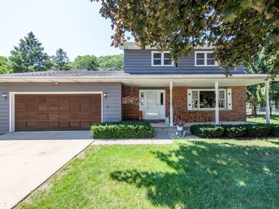 Property at 512 Cavin Ave, Winthrop Harbor, IL