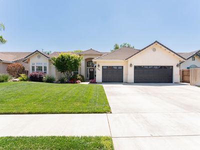 1945 Harvard Ave Avenue