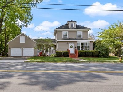 409 Groveland St