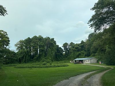 2476 Highway 55 E