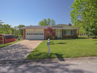 513 Watkins Dr