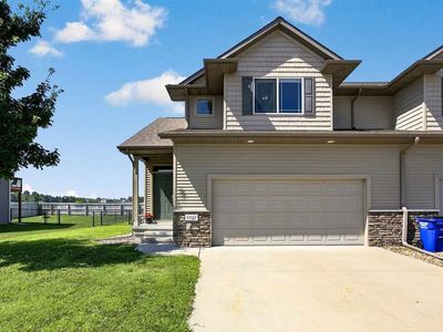 1132 Redbud Ave