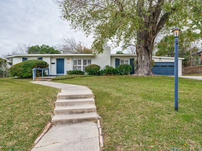 Property at 916 Morningside, Terrell Hills, TX