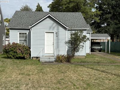 Property at 869 E St, Washougal, WA