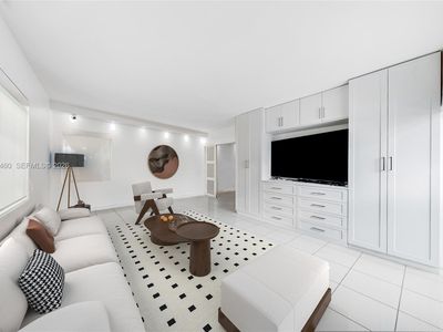 1135 Euclid Ave #101