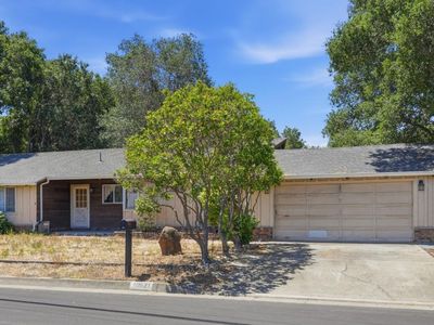 10621 Madera Dr