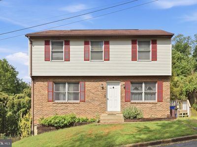 Property at 11 W E St, Brunswick, MD