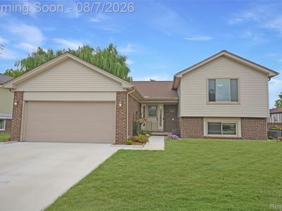 2061 Michael Dr