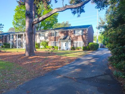 926 Lansing Dr APT G